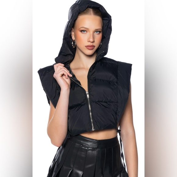 NWT Akira Black Hooded open tie sides Puffer Vest size M - Picture 1 of 6